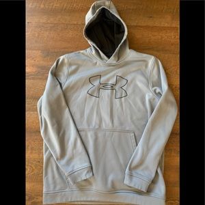MEns Under Armour hooded sweatshirt.